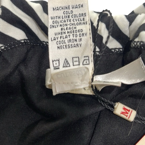 NWT Studio M Chevron Stripe Sleeveless Fit And Flair Dress SZ L Black White - Picture 5 of 6